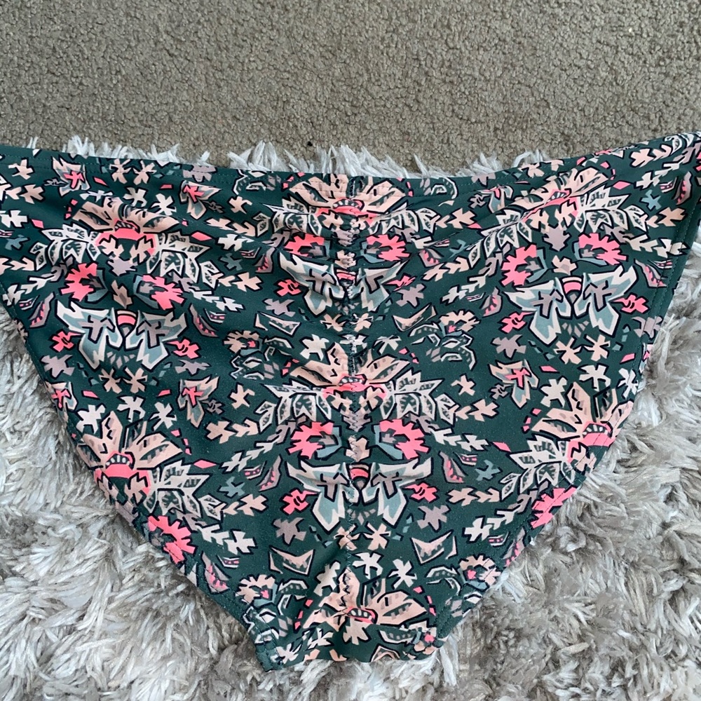 Target Bikini set - Picture 5 of 6